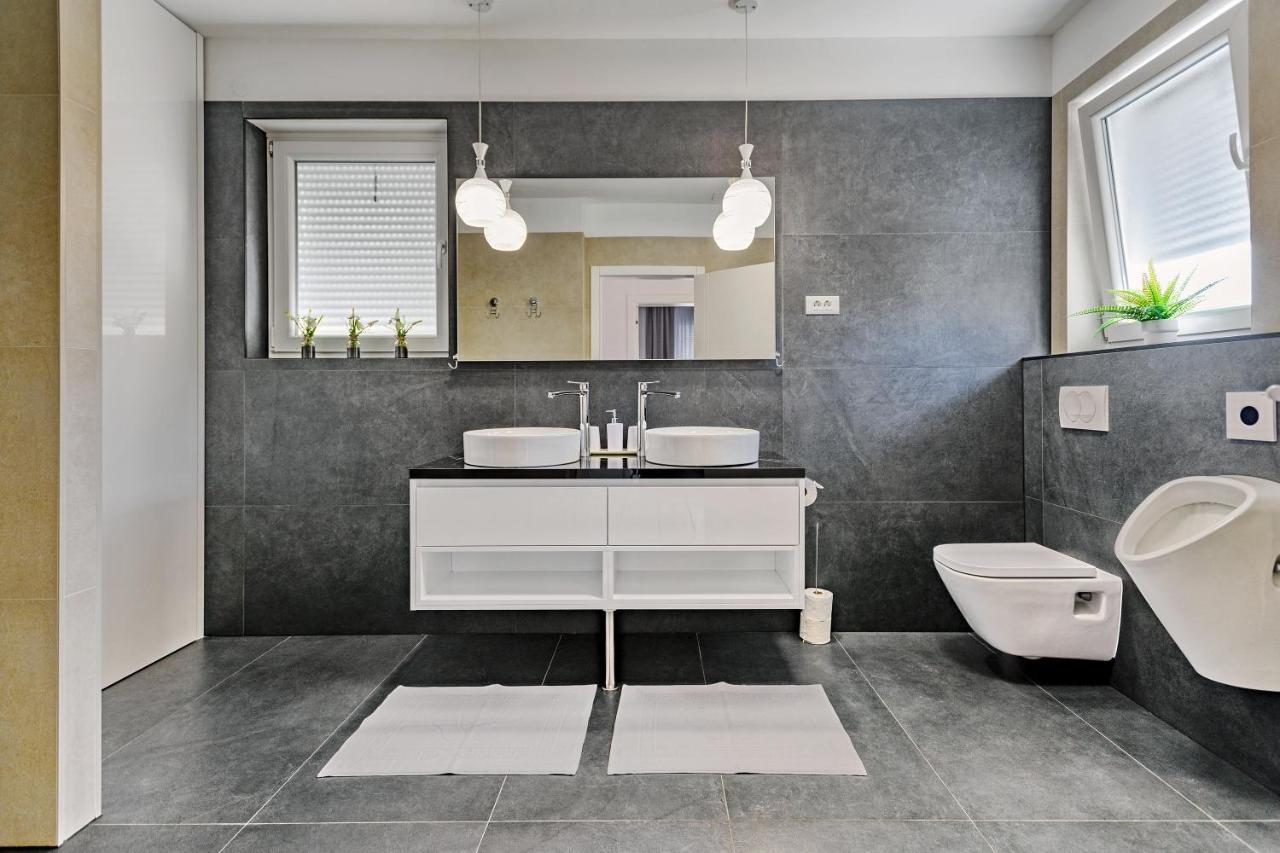 Luxury Stone Villa With Pool - Brisevo Exterior photo